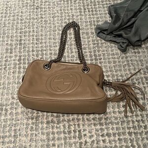 Gucci SOHO DOUBLE CHAIN LEATHER HANDBAG